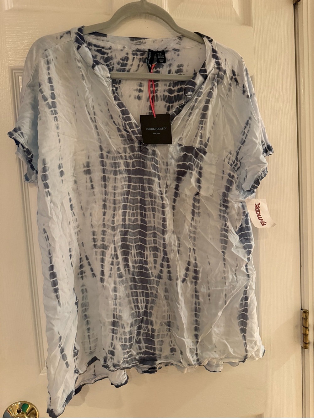 Cynthia Rowley Sky Blue & Navy Tie-Dye V-Neck Short Sleeve Top